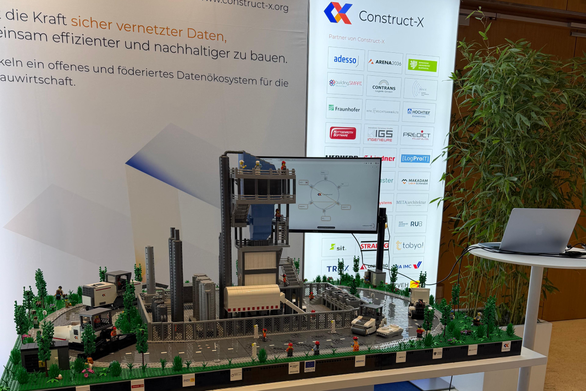 Construct-X Wiesbaden Messestand
